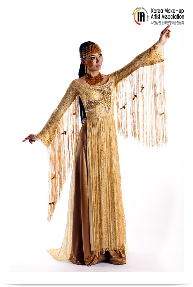 Traditional_Make-up_(11)