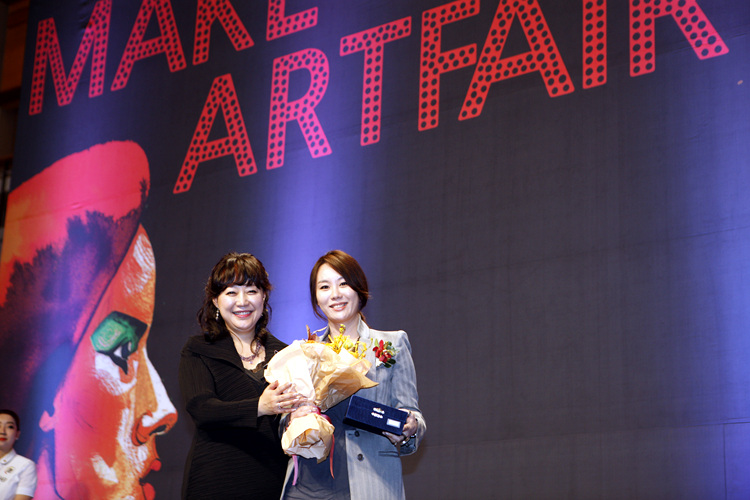 메이크업어워드-우현증